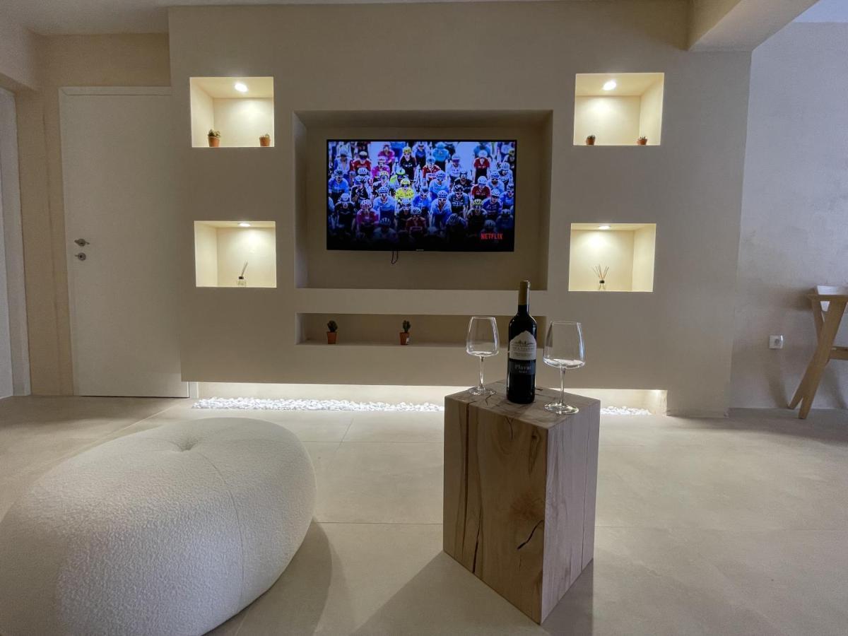 Cozy Apartment Matijas With Private Parking And Terrace สปลิท ภายนอก รูปภาพ